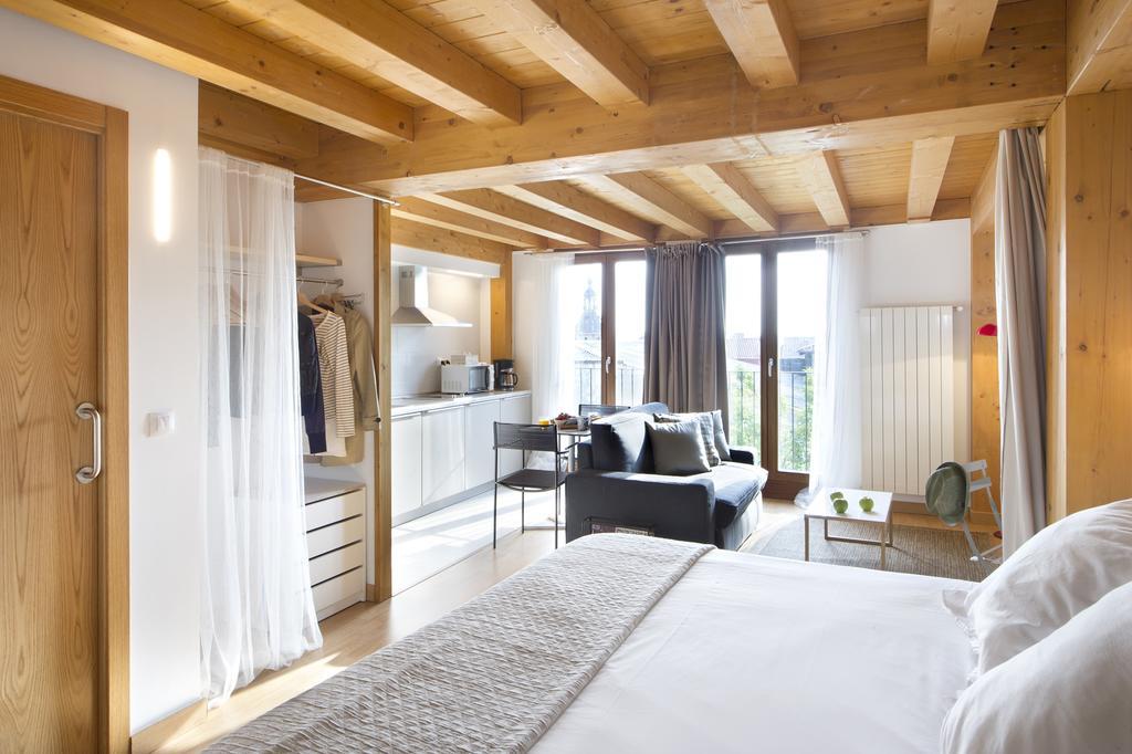 La Casa De Santa Maria Estudios Vitoria-Gasteiz Zewnętrze zdjęcie