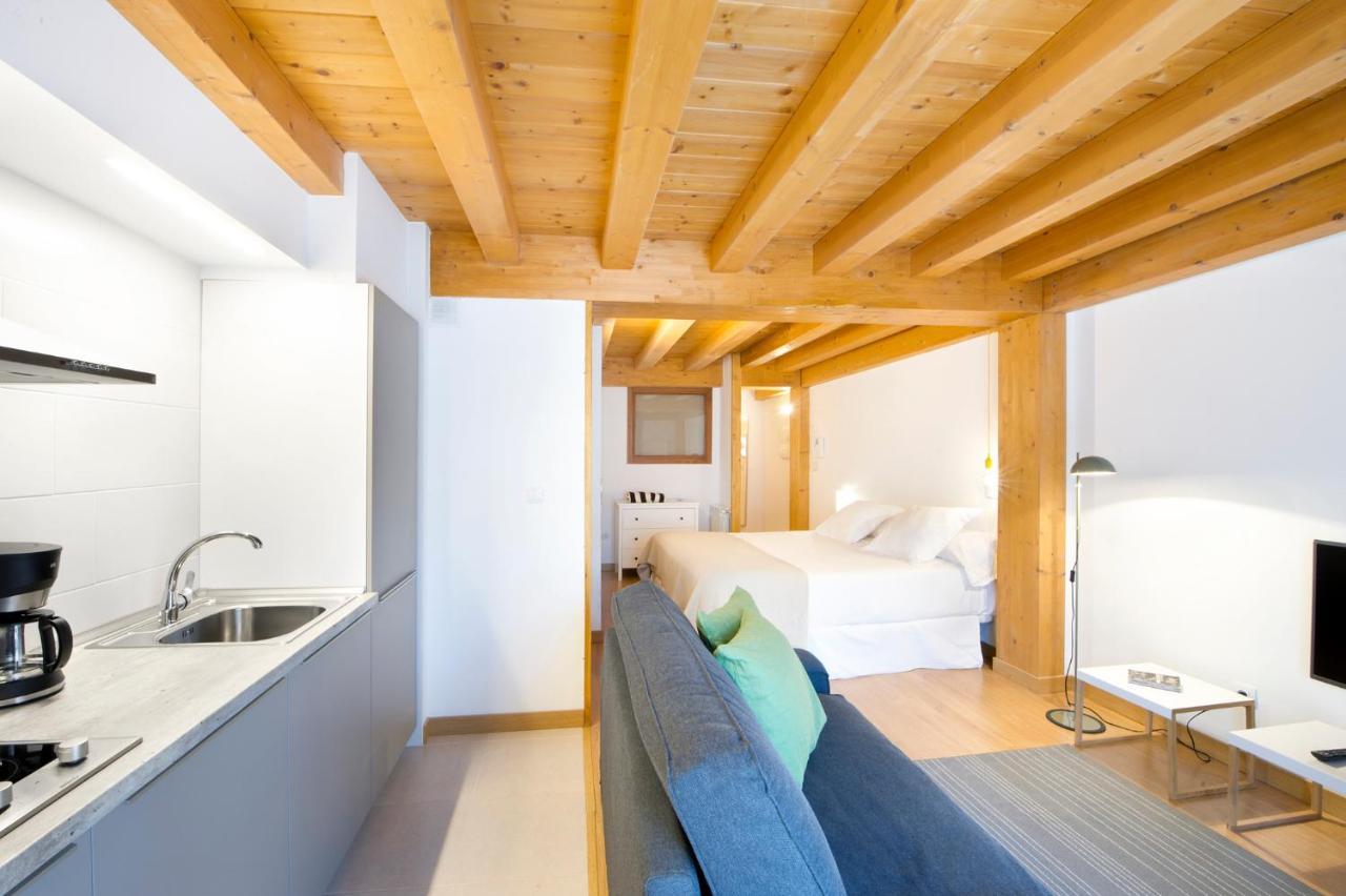 La Casa De Santa Maria Estudios Vitoria-Gasteiz Zewnętrze zdjęcie